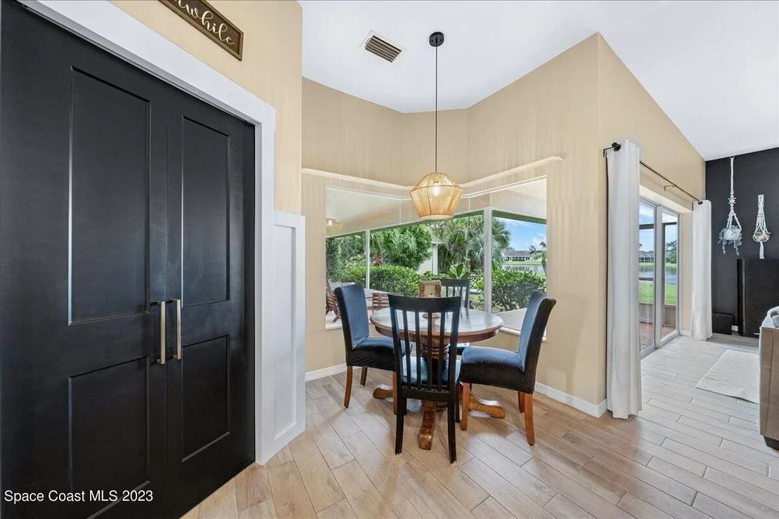 Photo of 767 Thrasher Drive