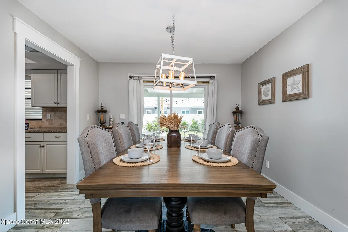 Photo of 214 7th Avenue
