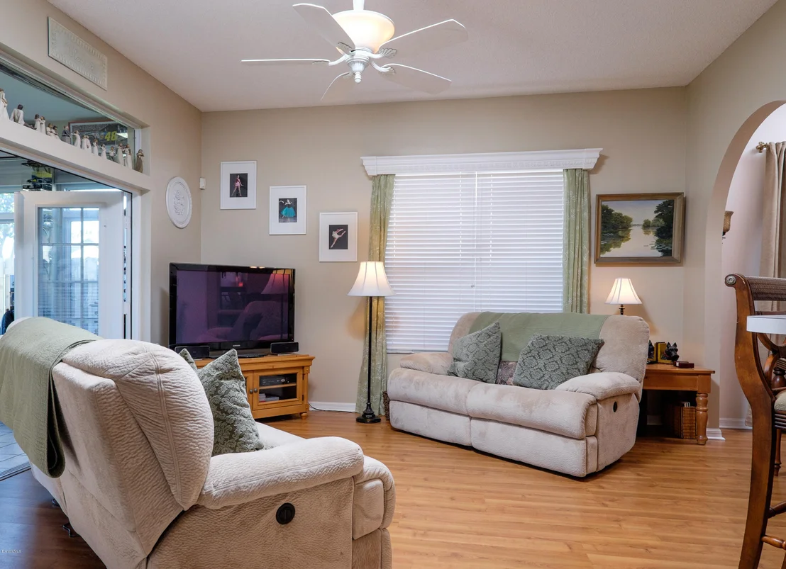 Photo of 8008 Bracken Lane