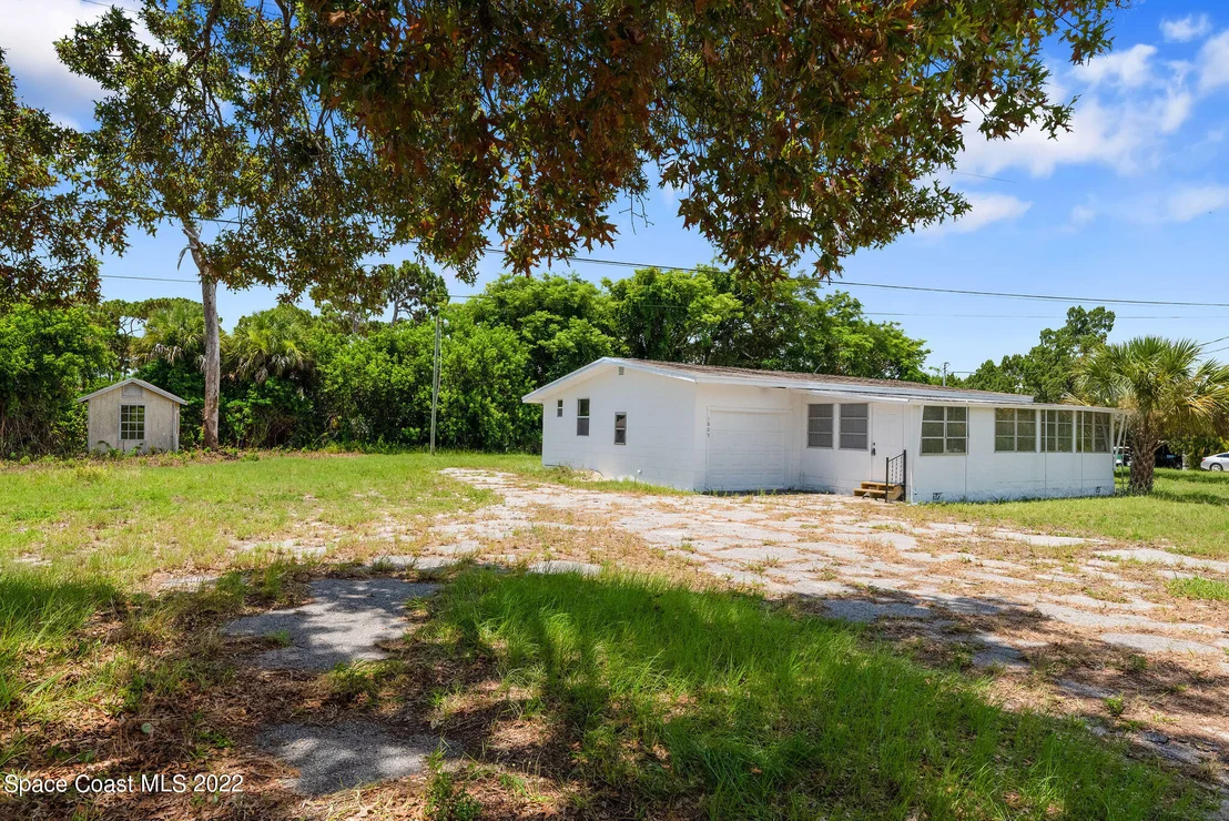 Photo of 1805 W Elm Drive
