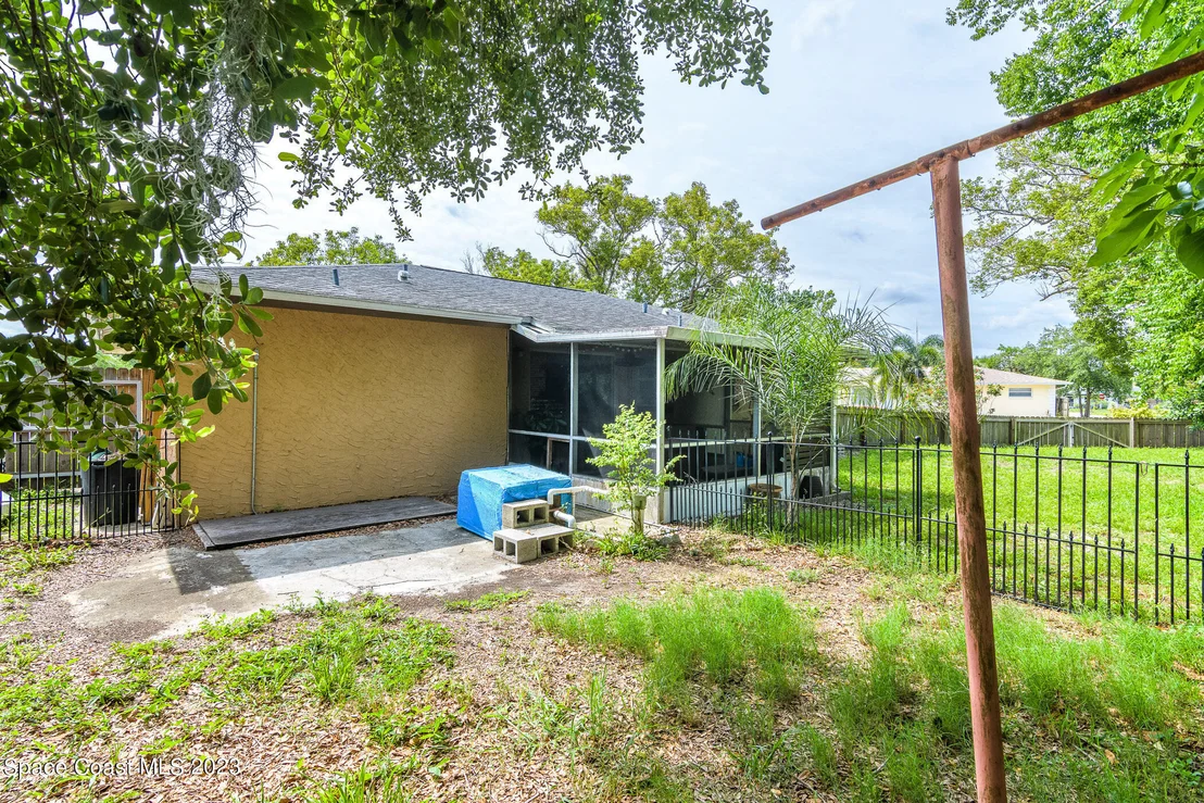 Photo of 746 Venus Drive