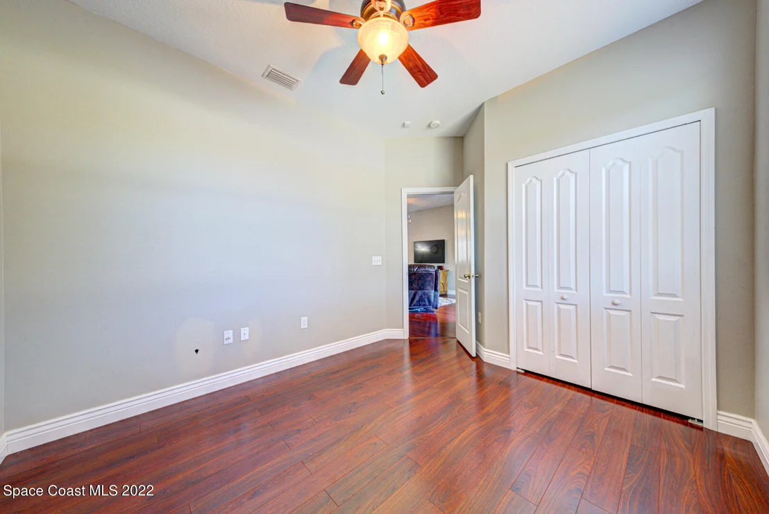 Photo of 1482 Hemingway Boulevard