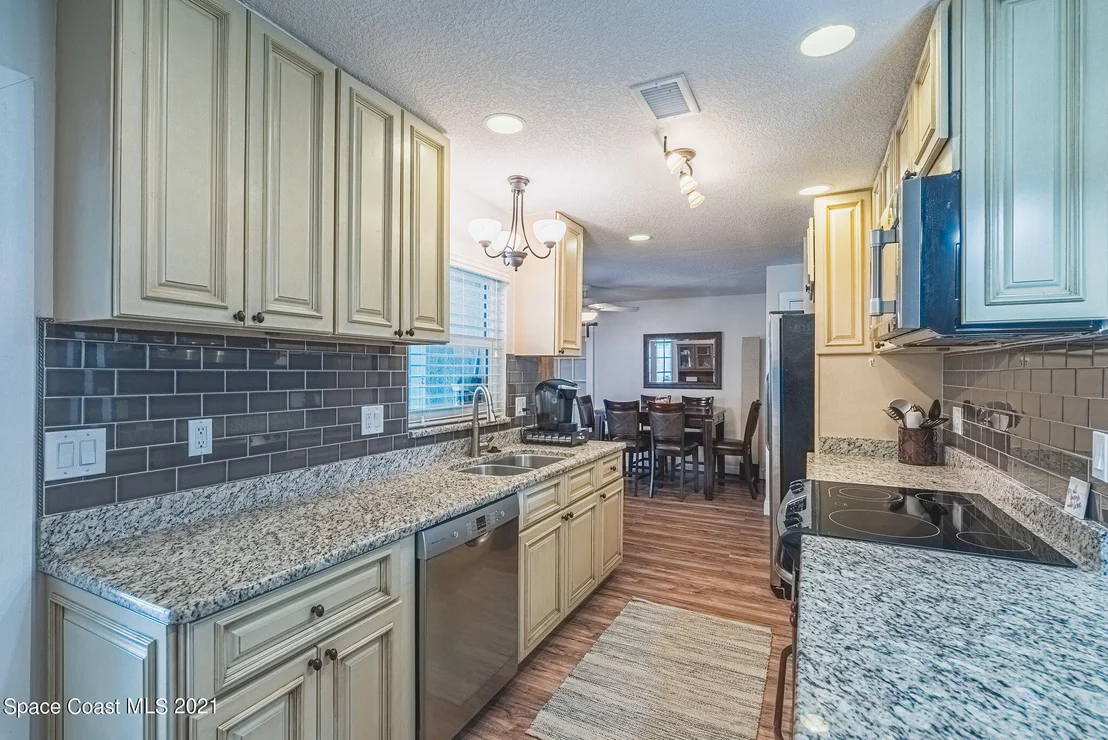 Photo of 845 Berkshire Drive