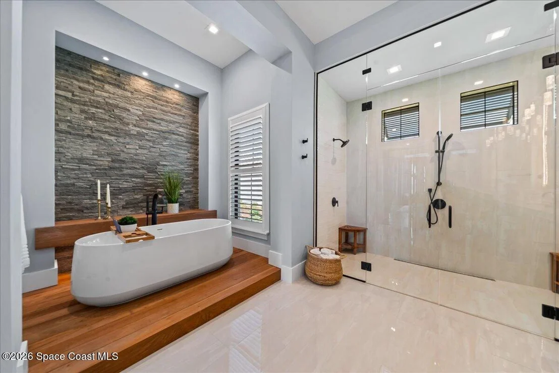 Photo of 3769 Lake Adelaide Place