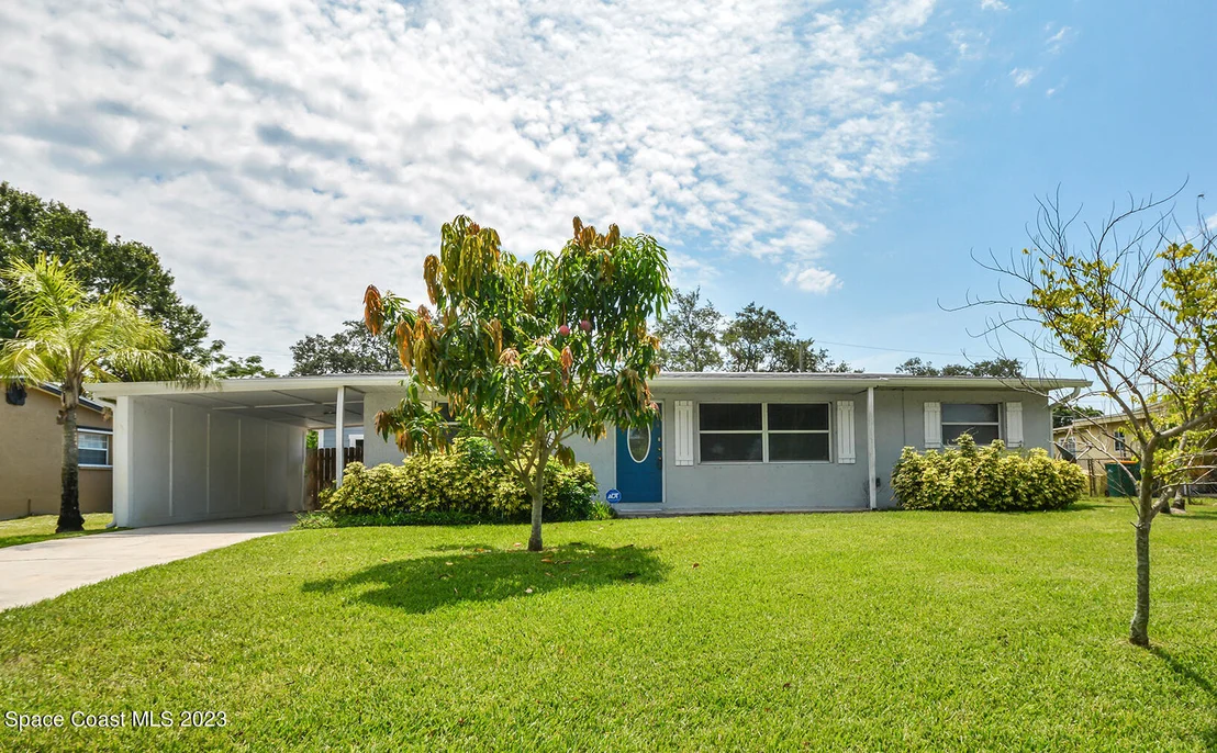 Photo of 1457 Albert Drive