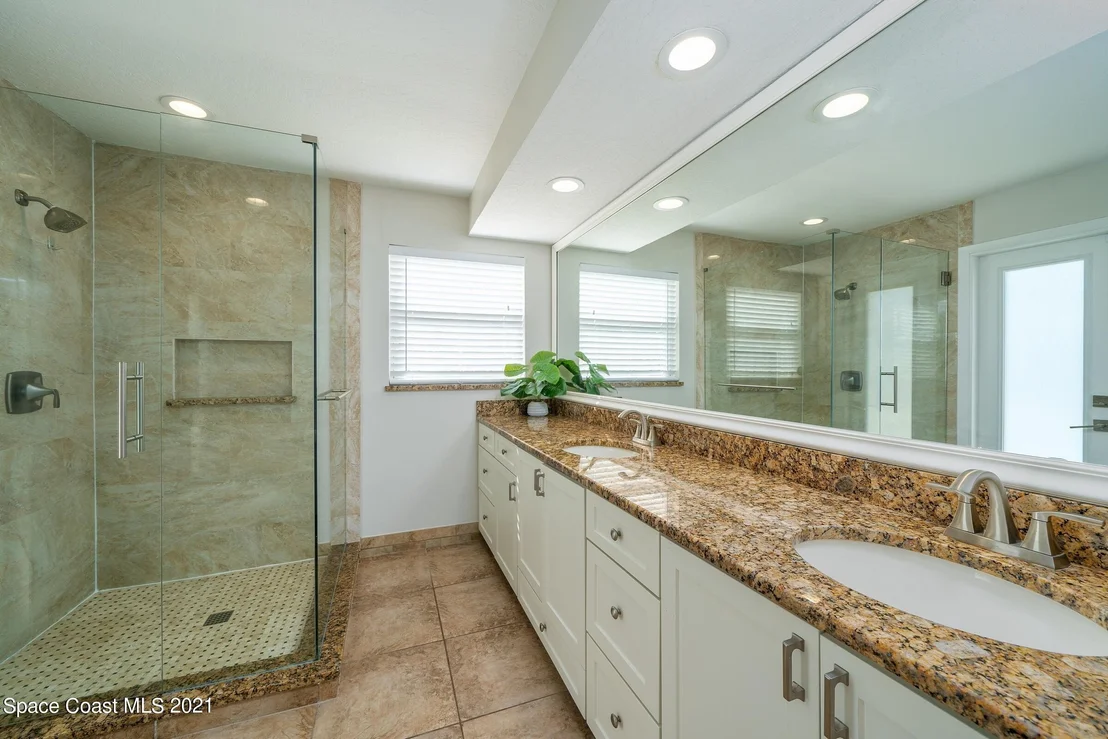 Photo of 203 Sand Pine Road