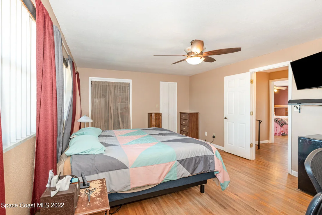 Photo of 384 Chester Drive