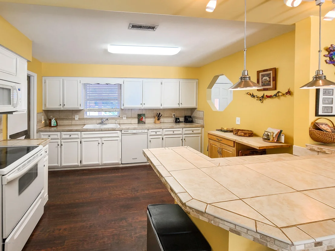 Photo of 4945 Cocoanut Drive