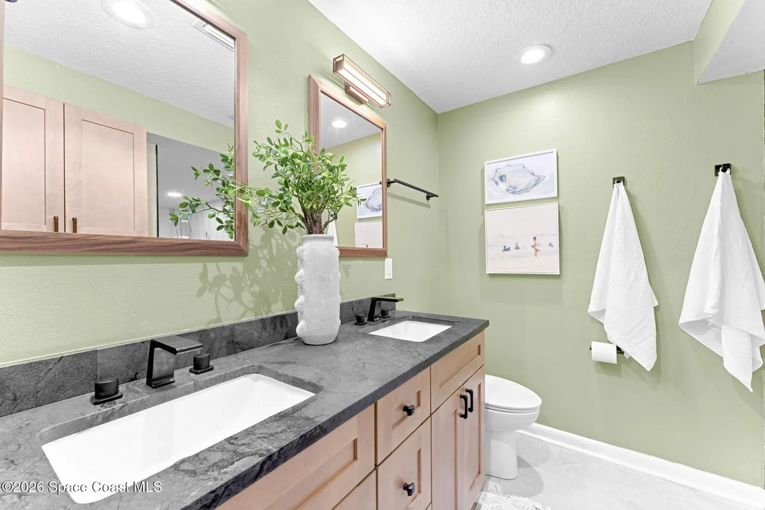 Photo of 500 Seabreeze Drive