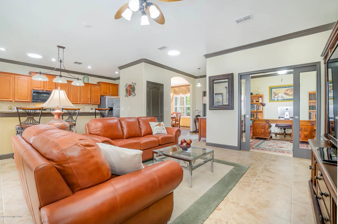 Photo of 3325 Sansome Circle