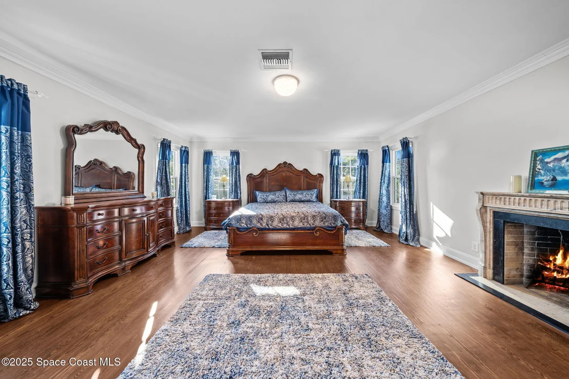 Photo of 875 N Indian River Drive