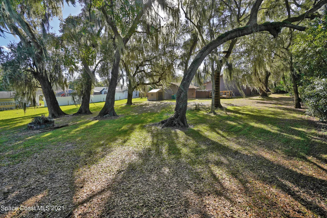 Photo of 1375 War Eagle Boulevard