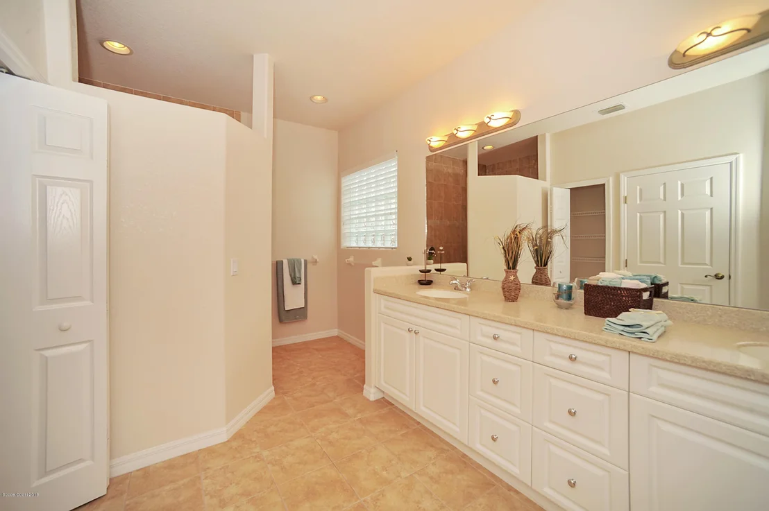 Photo of 2553 Woodfield Circle