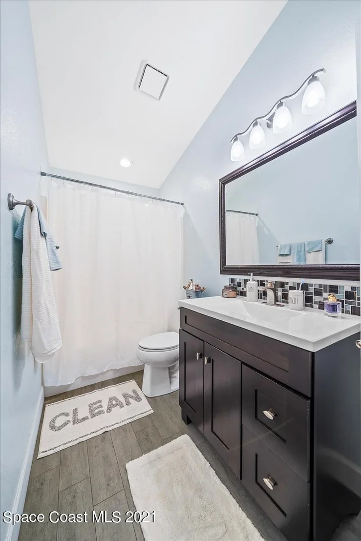 Photo of 1035 Jacaranda Circle