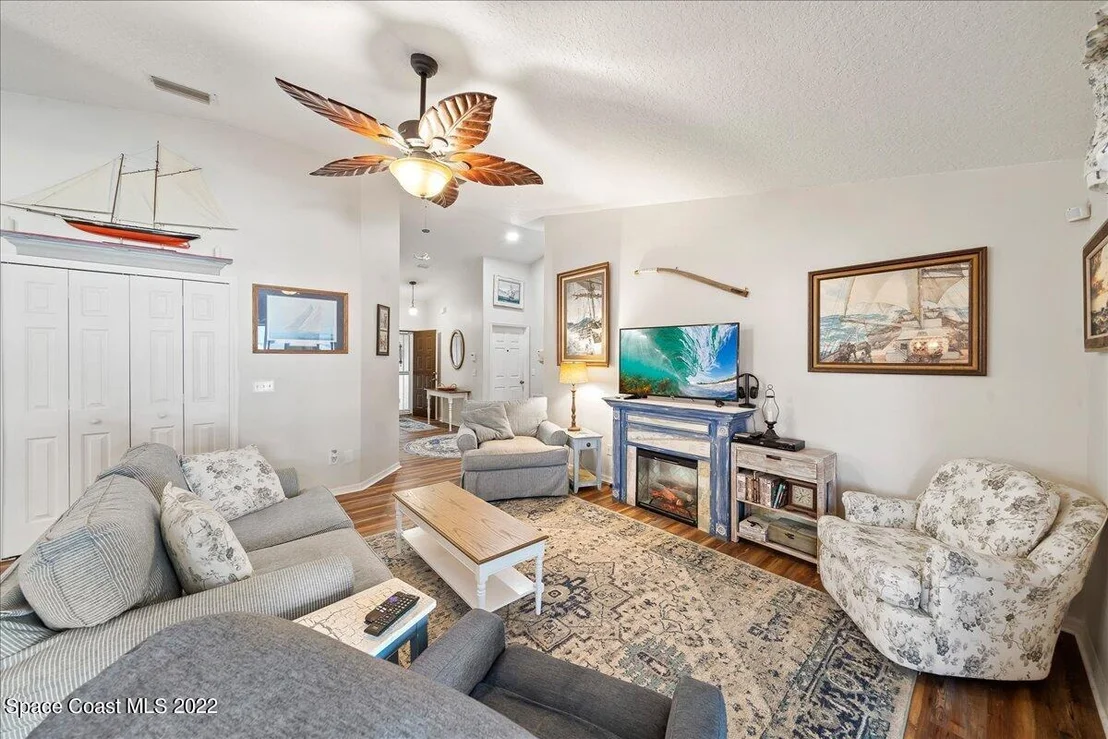Photo of 1477 Bevan Drive