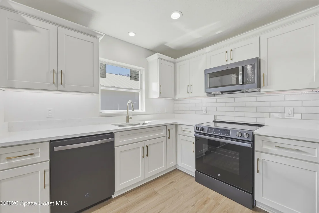 Photo of 5816 Hammock Street