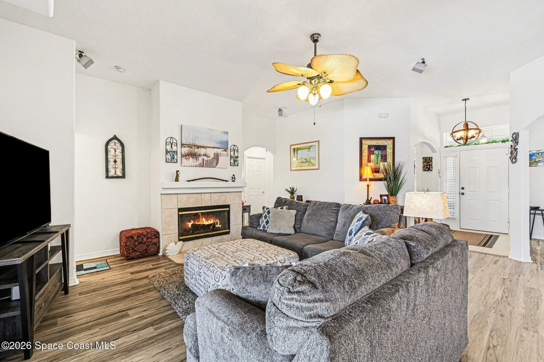 Photo of 3875 Waterford Drive
