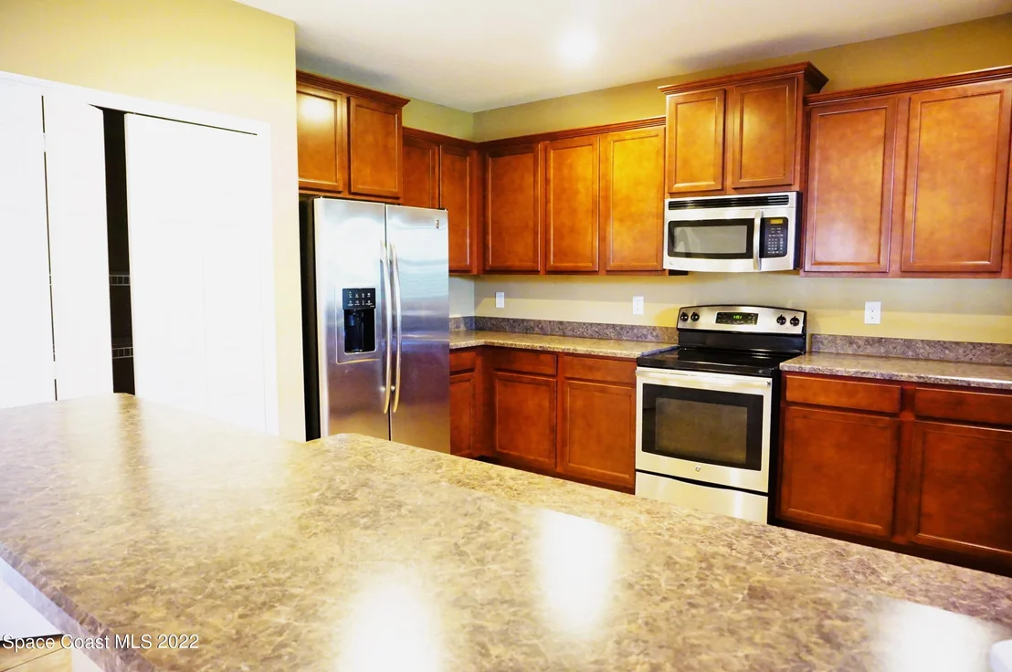 Photo of 1686 Litchfield Drive