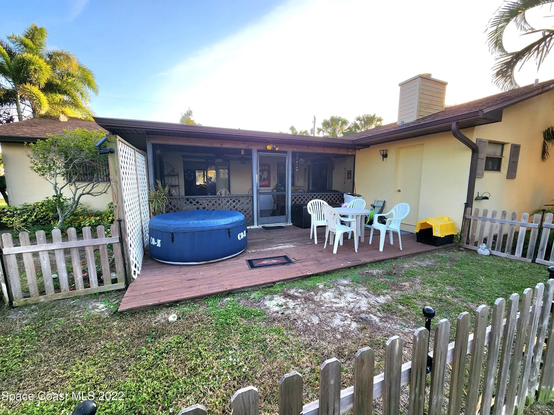 Photo of 502 Sunset Boulevard
