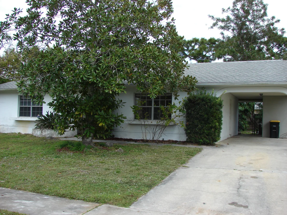 Photo of 761 Burman Lane NE