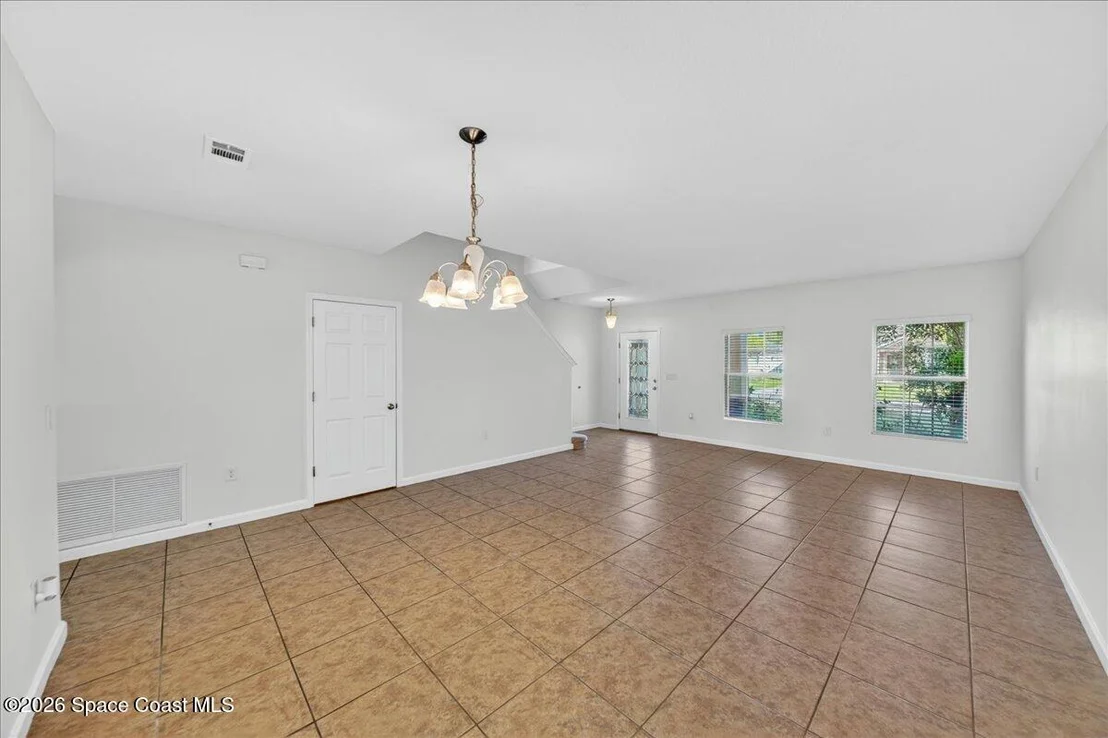 Photo of 1545 Litchfield Drive
