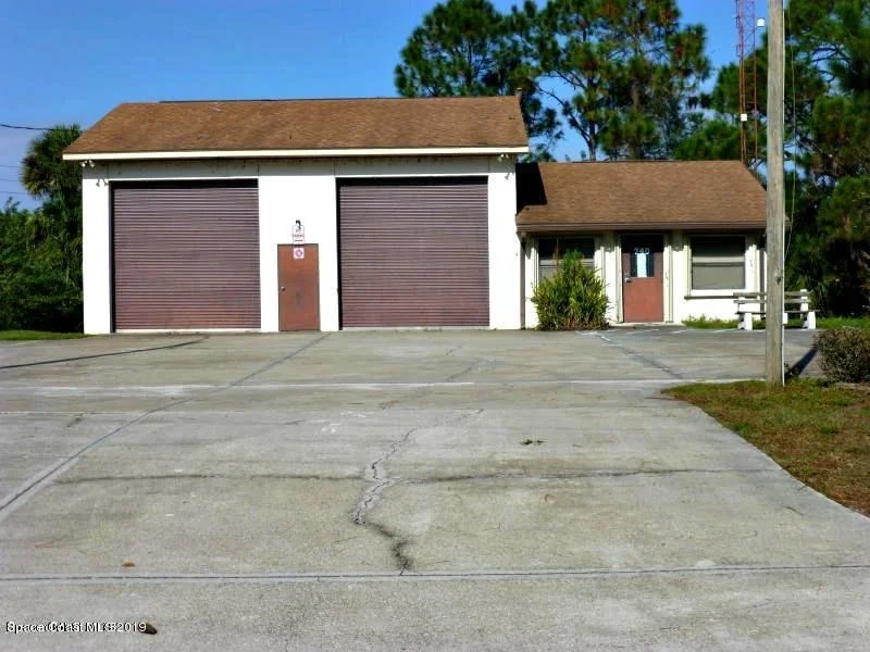 Photo of 1400 Flatwoods Road