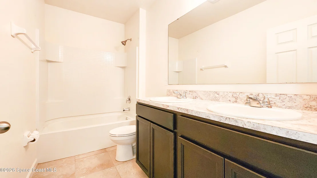 Photo of 422 Moray Drive