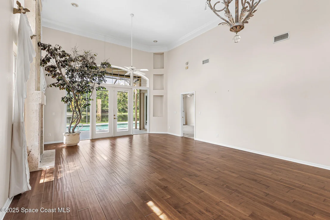 Photo of 853 Suntree Woods Drive