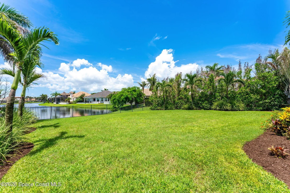 Photo of 242 Flanders Drive