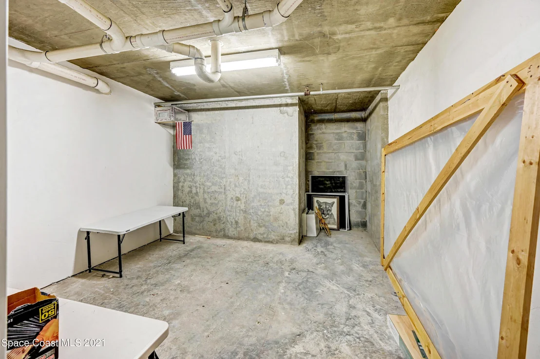 Photo of Unit 901 at 100 Riverside Drive