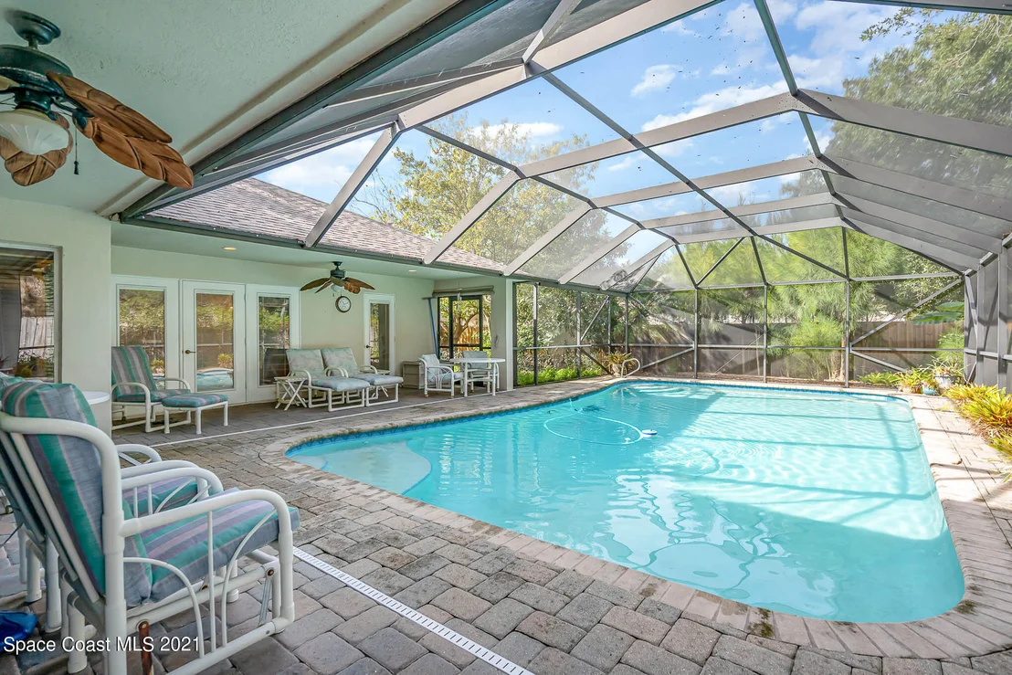 Photo of 347 Dorset Drive
