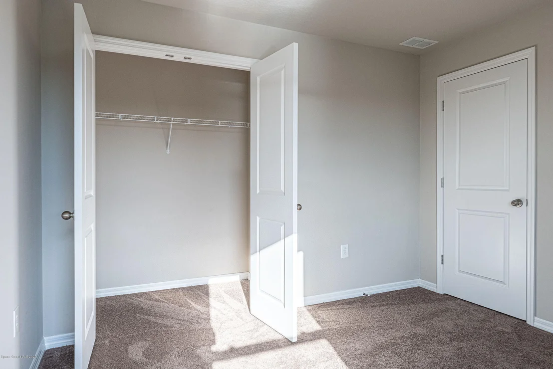 Photo of 475 Dryden Circle