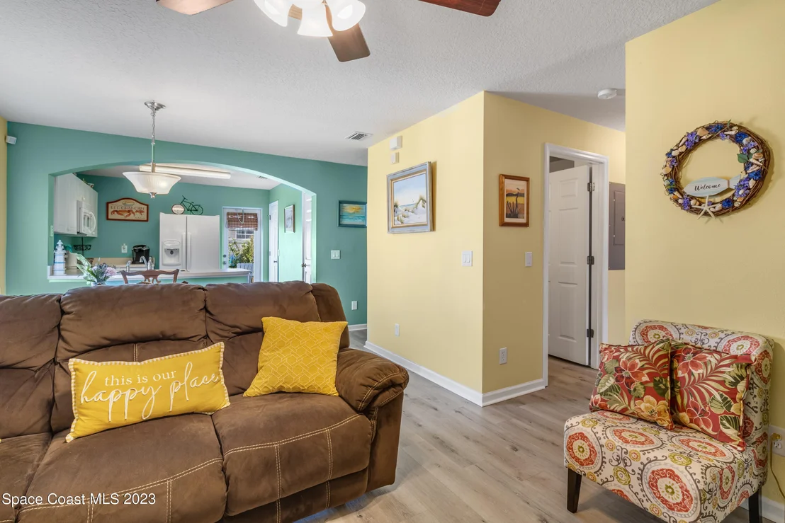 Photo of Unit 101 at 910 Luminary Circle