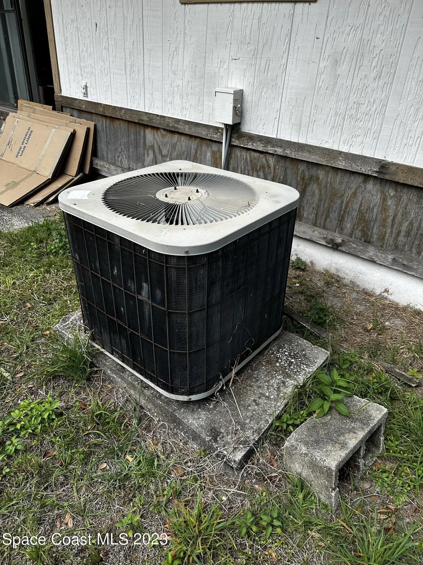 Photo of 2511 N Palm Drive