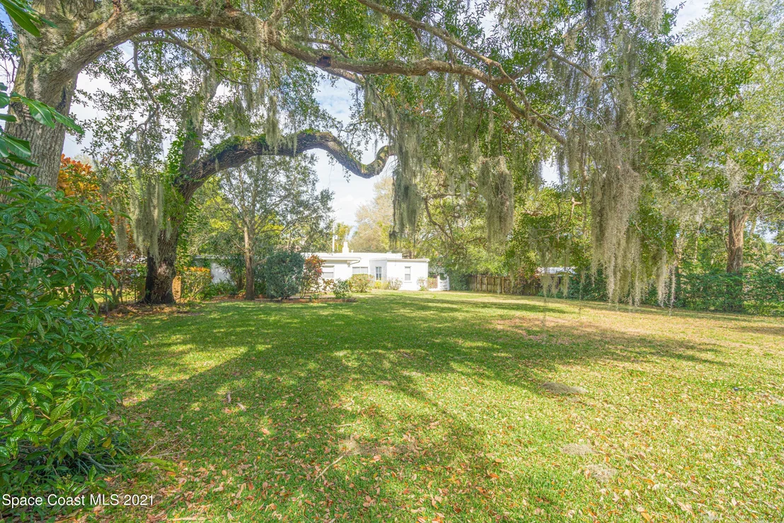 Photo of 27 Sweet Street