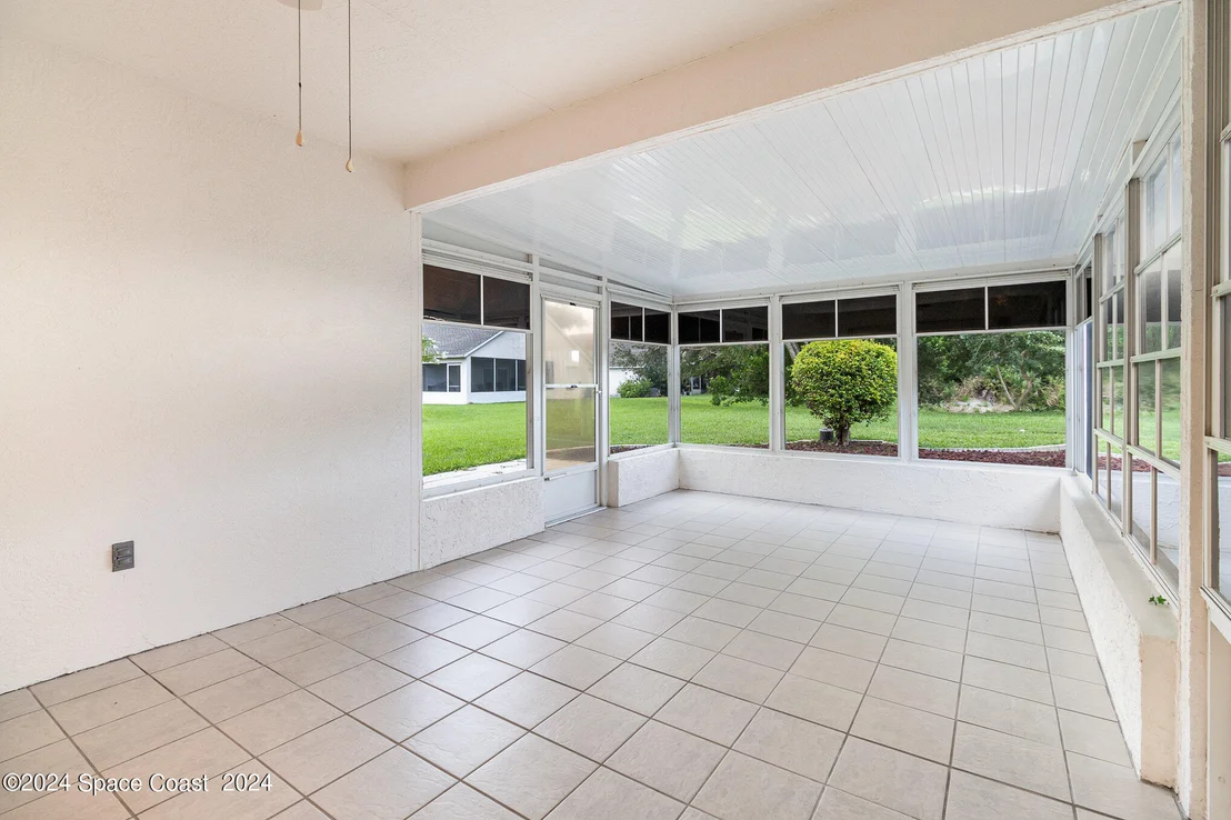 Photo of 2327 Hidden Pine Lane NE