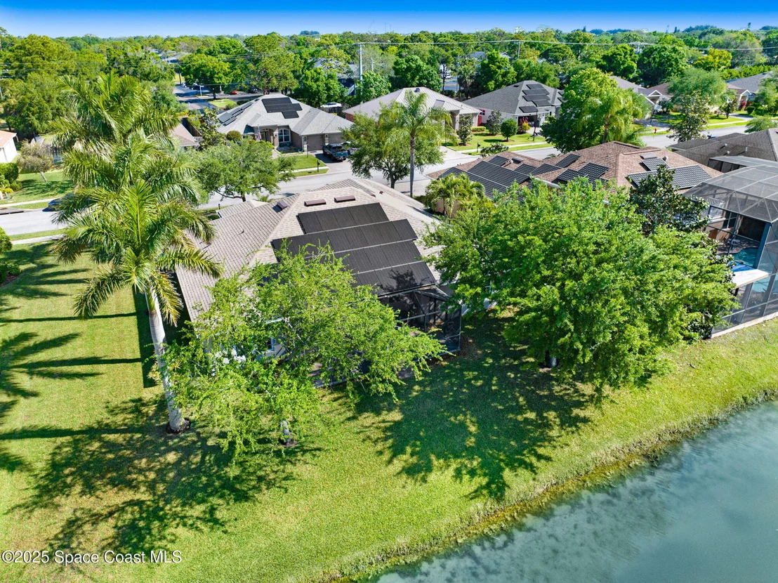 Photo of 2074 Botanica Circle