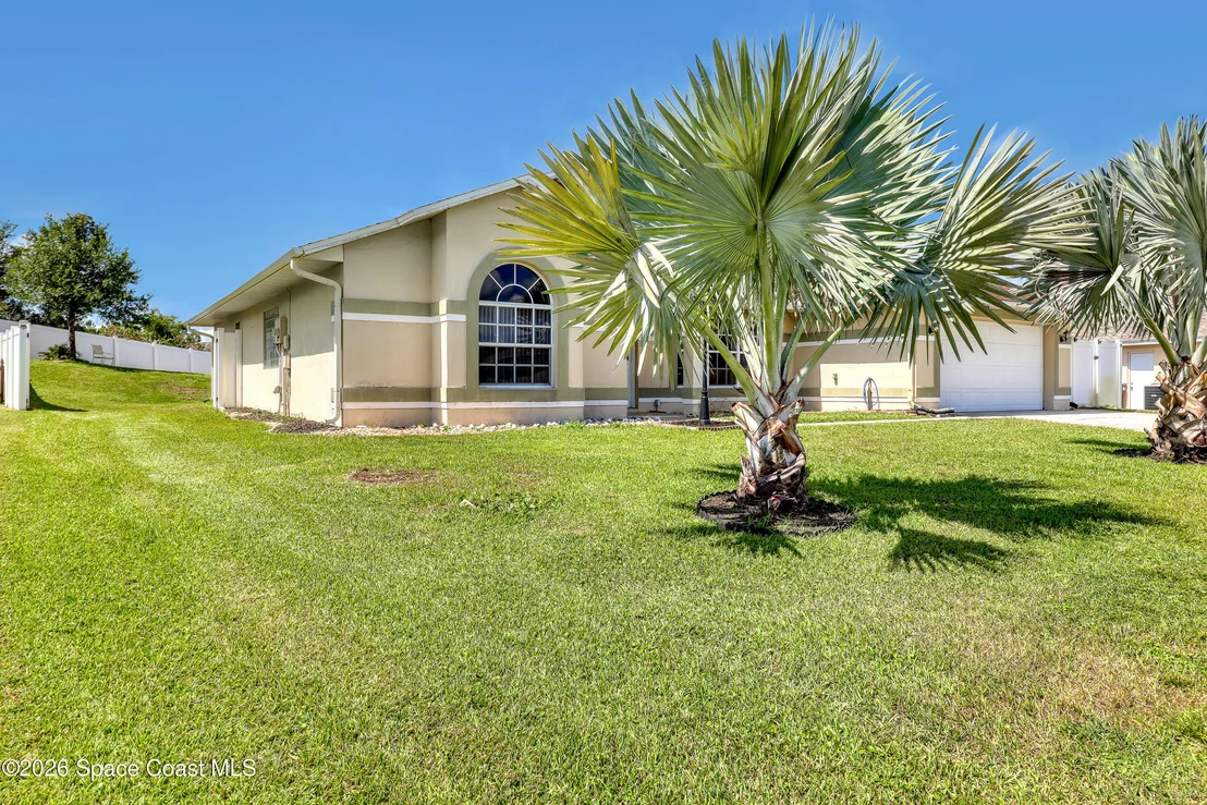 Photo of 3975 Tangle Drive
