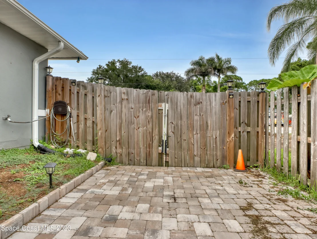 Photo of 5233 Carrick Road