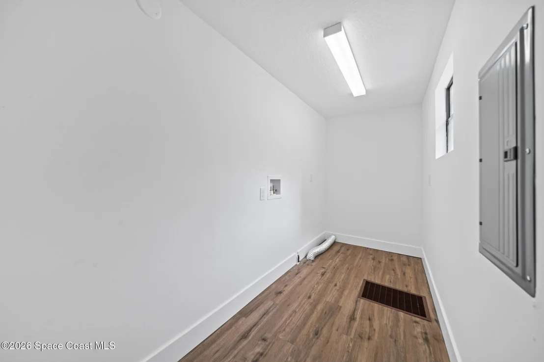 Photo of 935 Falcon Drive