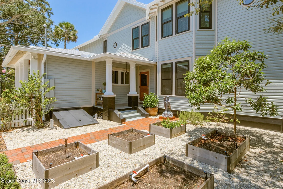 Photo of 709 Rockledge Drive