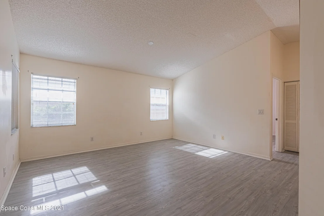 Photo of 1188 Goldenrod Circle NE