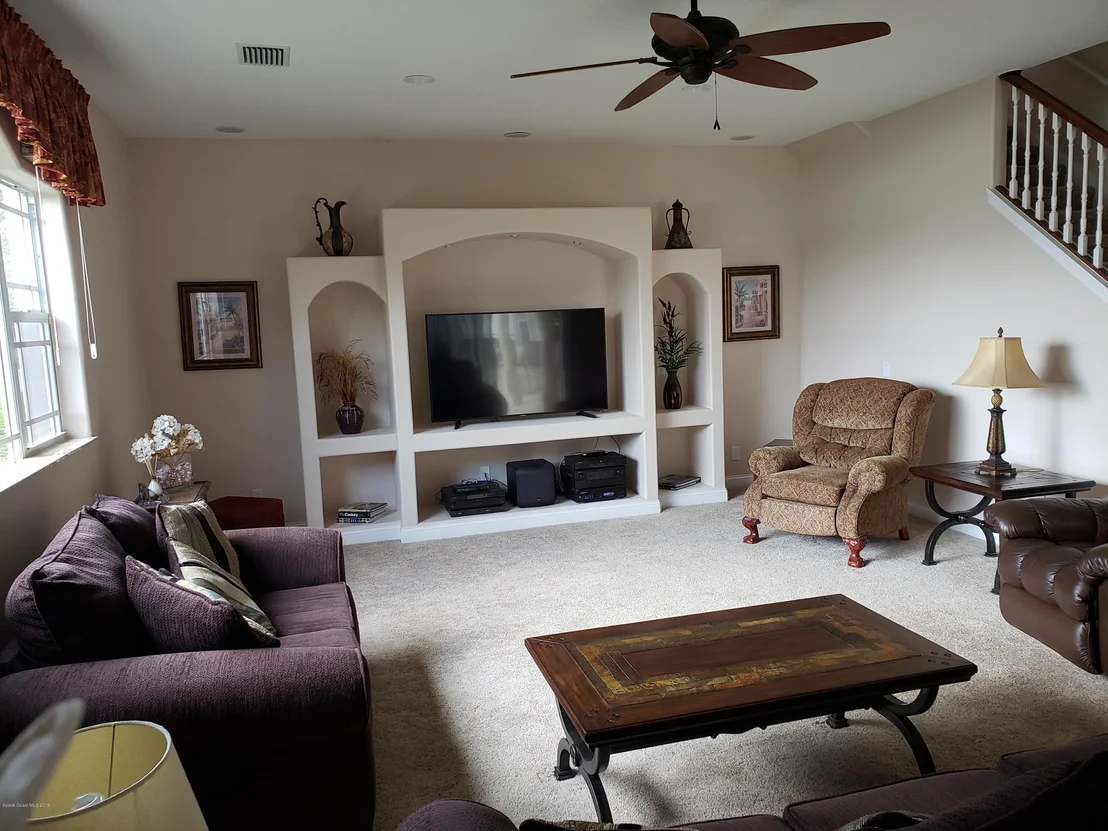 Photo of 2060 Windbrook Drive SE