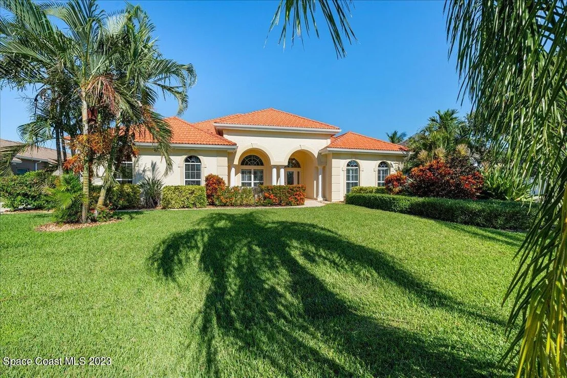 Photo of 208 Lanternback Island Drive