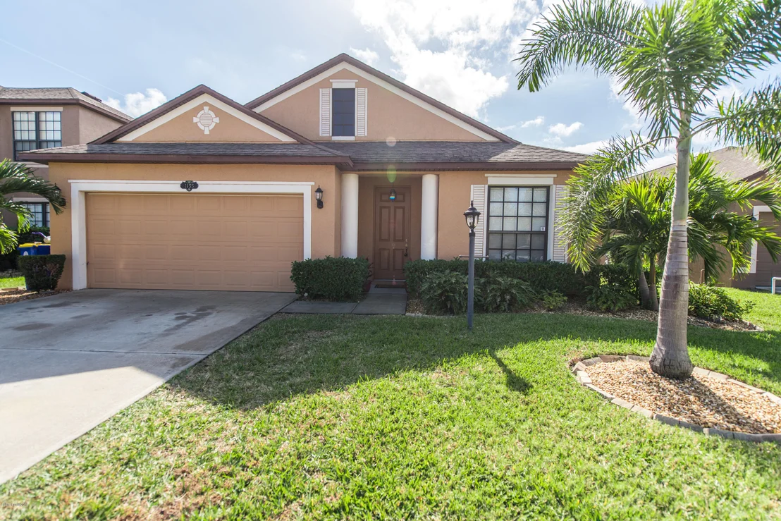 Photo of 1135 Bolle Circle