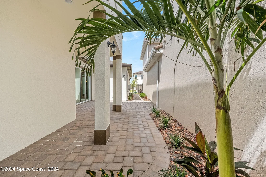 Photo of 8536 Lyside Drive