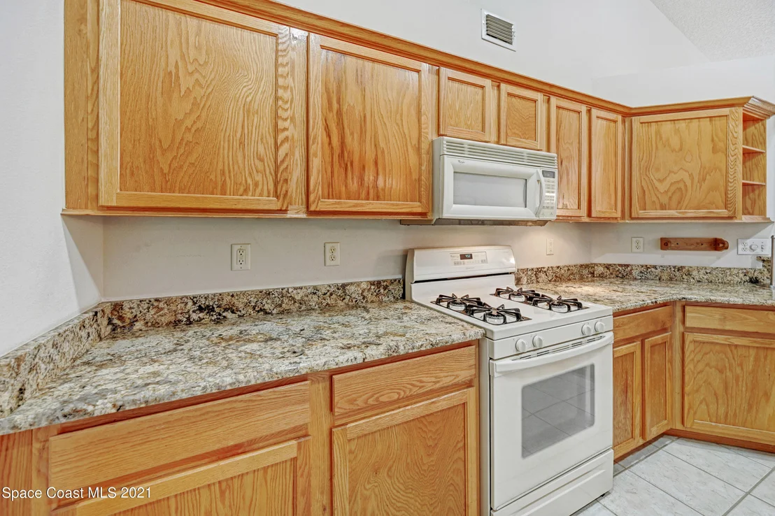Photo of 863 Brookview Lane