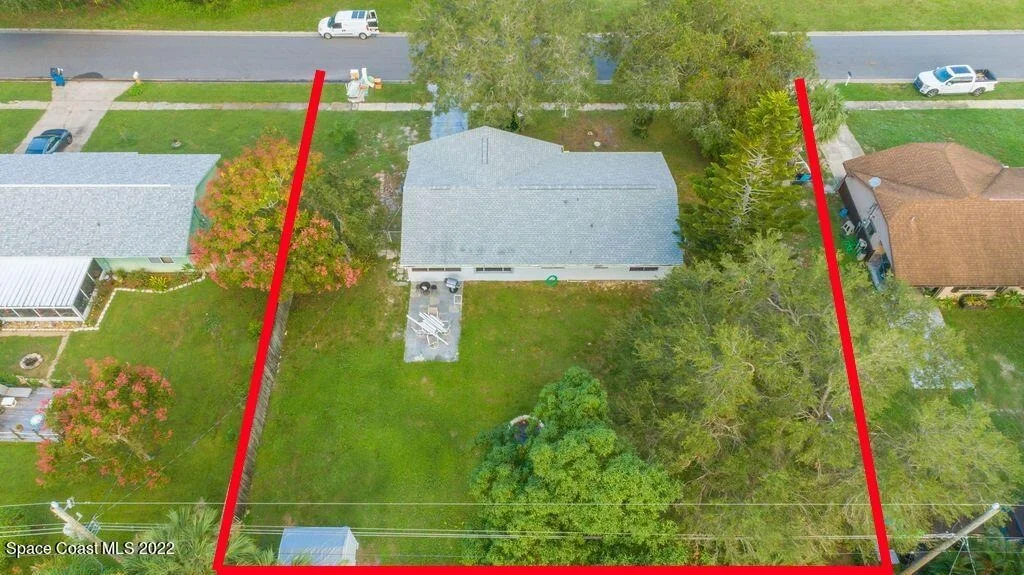Photo of 981 Cadillac Drive NE