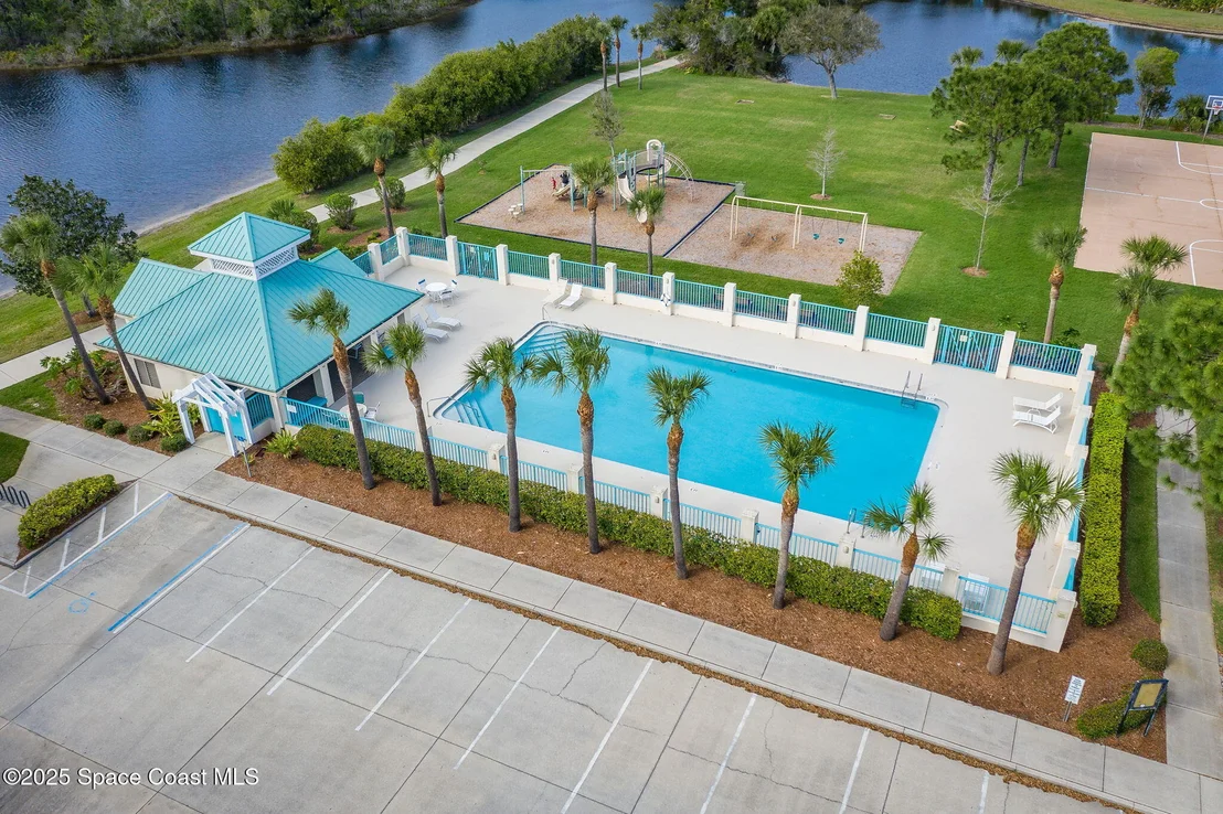 Photo of 5731 Herons Landing Drive