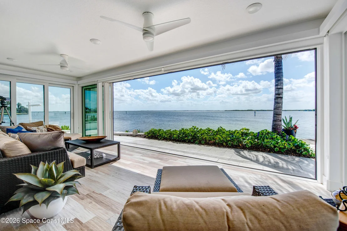 Photo of 93 W Bay Drive
